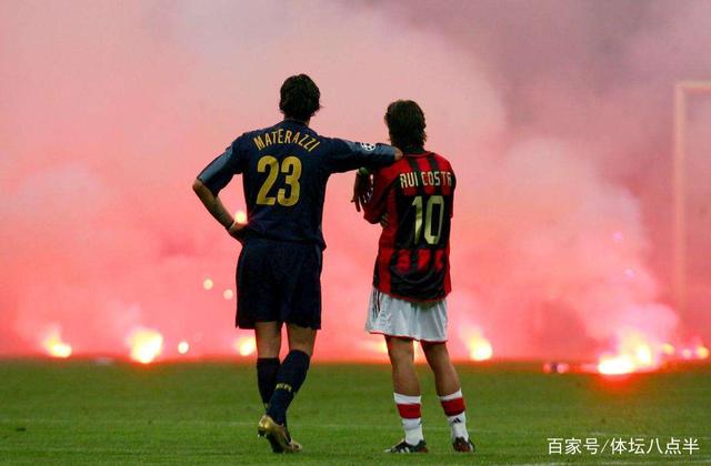 98-117！这是湖人关键时刻的改变，除了雄鹿，他们最后5分钟无敌