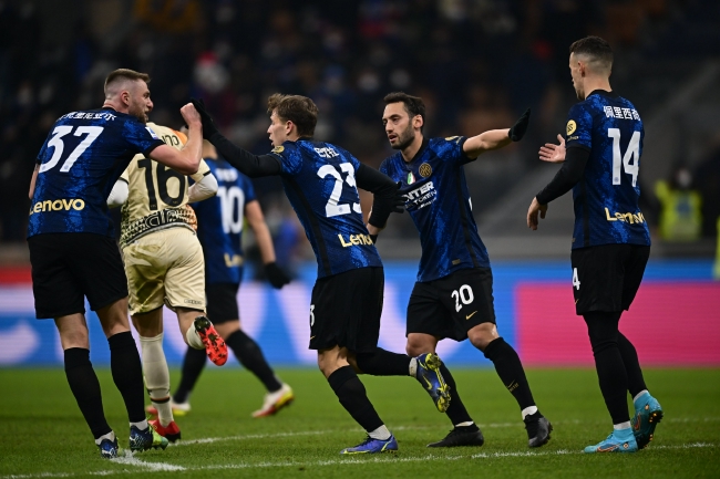 父子一起玩《魔兽》：虚拟世界是新时代的亲子纽带？