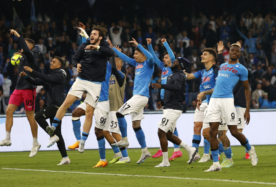 2026中国足球冬训新模式启动 中韩青训32场大碰撞