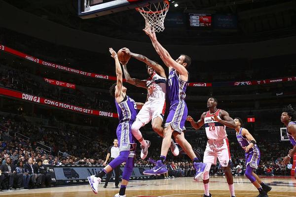 T1和HLE沦为冠军“底座”！tabe离谱BP引热议，AL没夺冠被BLG群嘲