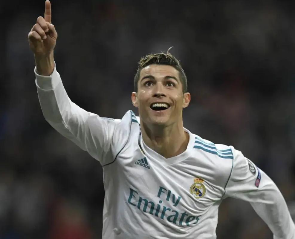 文班复出30分阿尔达马献制胜盖帽 灰熊主场险胜马刺