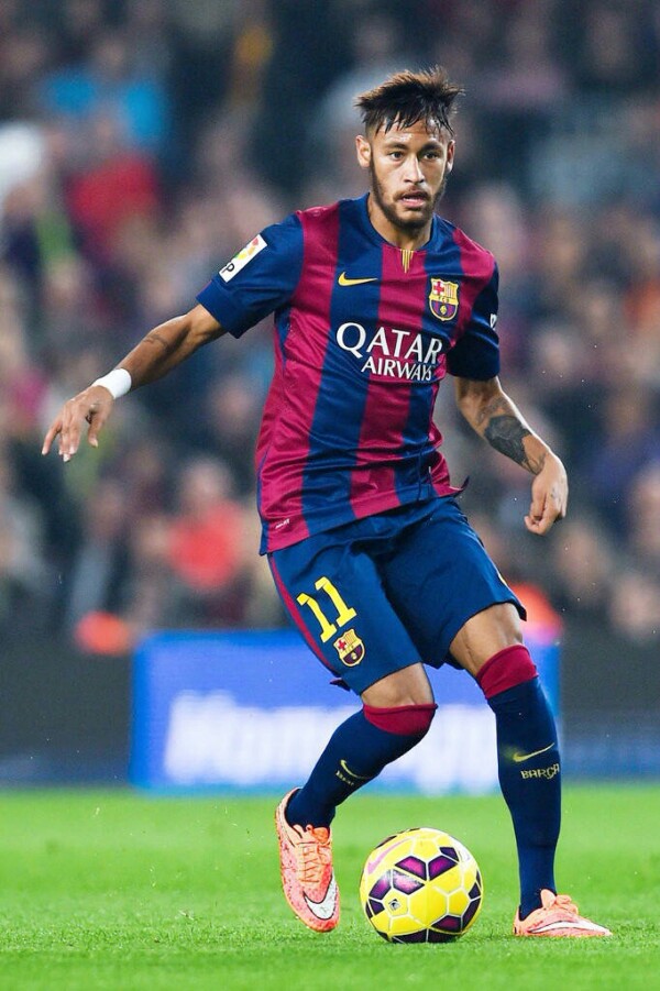 NBA最新传闻：安东尼·戴维斯伤退后，老鹰依旧关注独行侠内线交易